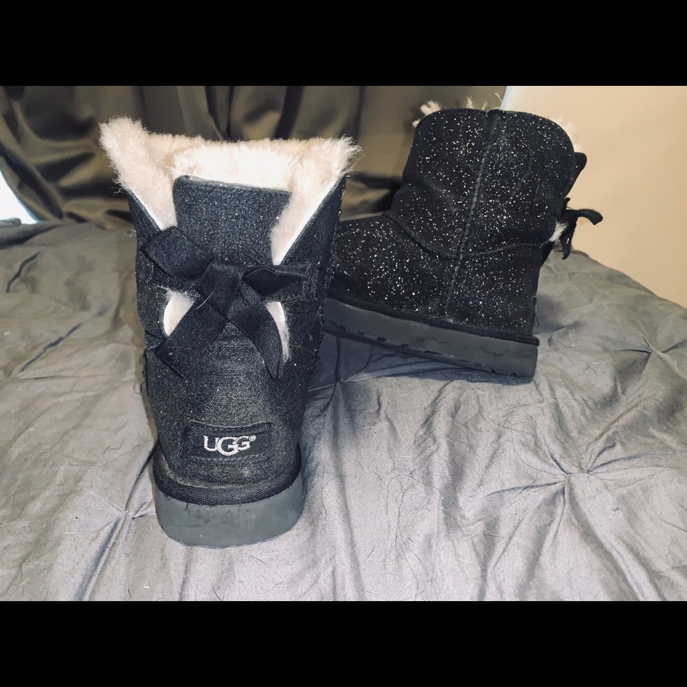 Sparkly Black Uggs!